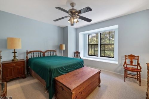 26 Concord Rd, West Milford Lakes NJ 07480-1281 exterior