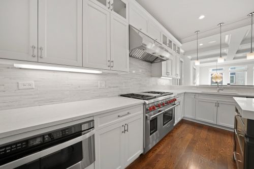 3417 Bell Ave, Chicago IL 60622-3033 exterior