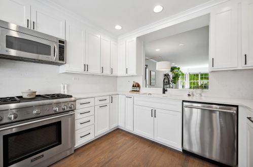 1702 Wabansia Ave, Chicago IL 60622-1414 exterior