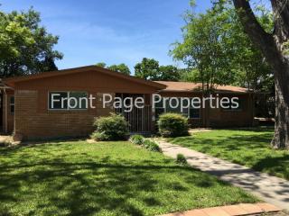 4404 Airport Blvd, Austin TX  78722-1008 exterior