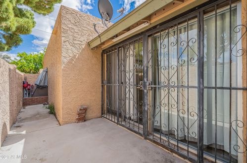 1164 Cheryl Dr, Phoenix AZ 85028-4412 exterior