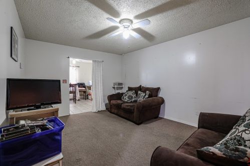 968 Indiana Ave, Waukegan, IL 60085-2615