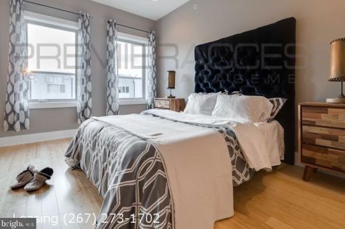 1133 Hope St, Philadelphia PA 19122-4611 exterior