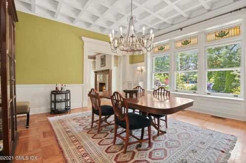 1 North St, Greenwich CT 06831-2701 exterior