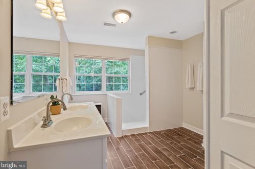 1432 Carlon Ct, Huntingtown MD 20639-2338 exterior