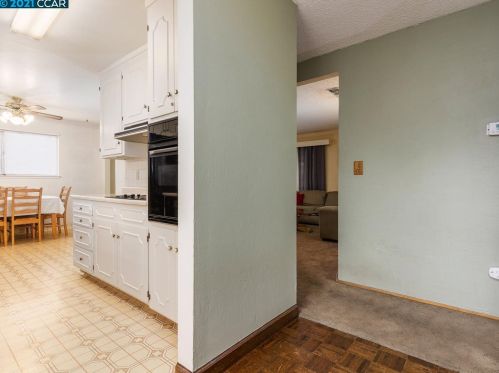 4824 Cherokee Dr, Concord CA 94521-2119 exterior