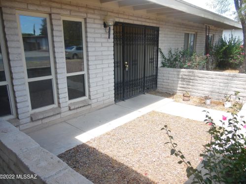 7601 Seneca St, Tucson AZ  85715-4221 exterior