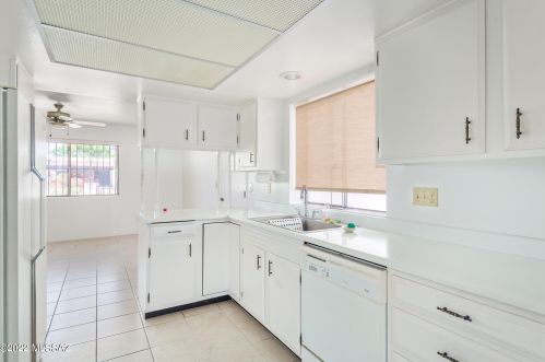 261 Calle Frambuesa, Green Valley AZ 85614-3417 exterior