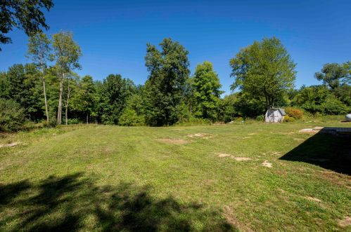 19780 Chain Lk St, Cassopolis MI 49031-9538 exterior