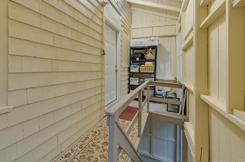 194 Gold St, New Britain CT 06053-3758 exterior