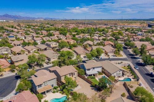 20910 37th Pl, Phoenix AZ  85050-4863 exterior