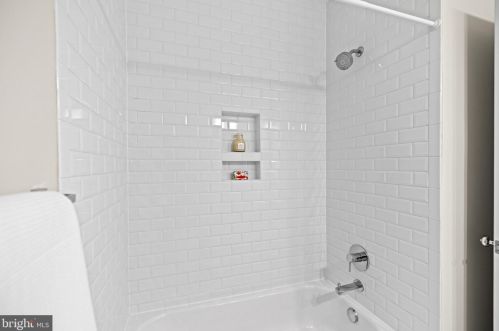 1213 F St, Washington DC  20002-6313 exterior