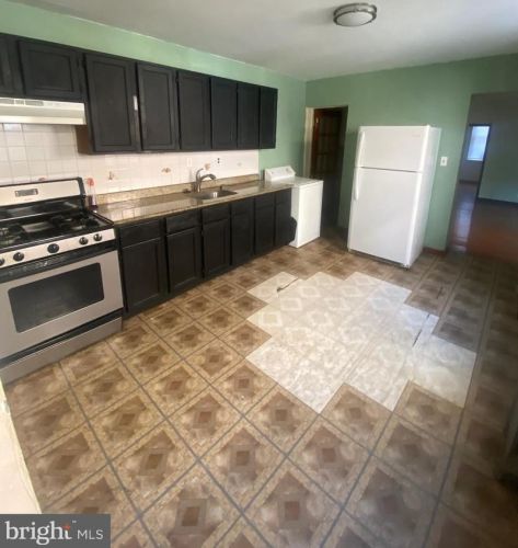 1239 2nd St, Philadelphia PA 19133-3303 exterior