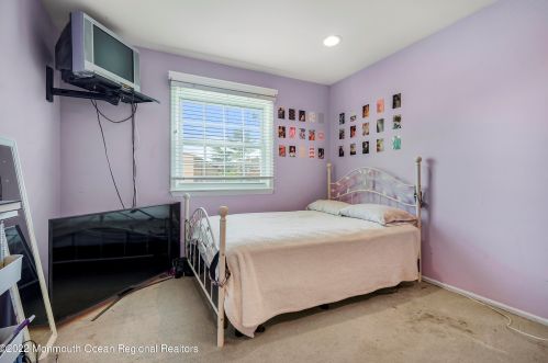 12 Schindler Dr, Old Bridge NJ 08857-3042 exterior