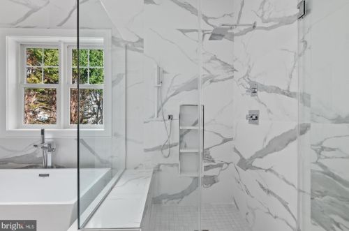 5805 Beech Ave, Bethesda MD  20817-3407 exterior