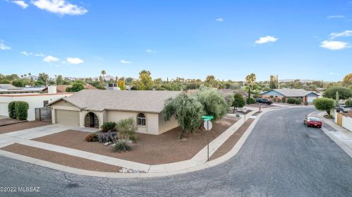 1458 Olympic Club Dr, Tucson AZ  85710-7250 exterior