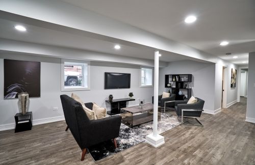 4436 Kilbourn Ave, Chicago IL  60630-4131 exterior