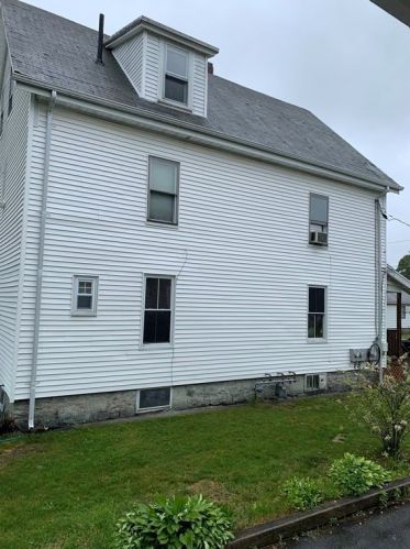 12 Grn St, Taunton MA 02780-1864 exterior