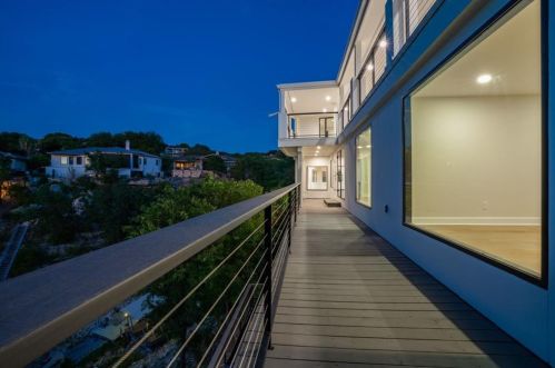 1027 Challenger, Austin TX 78734-4211 exterior