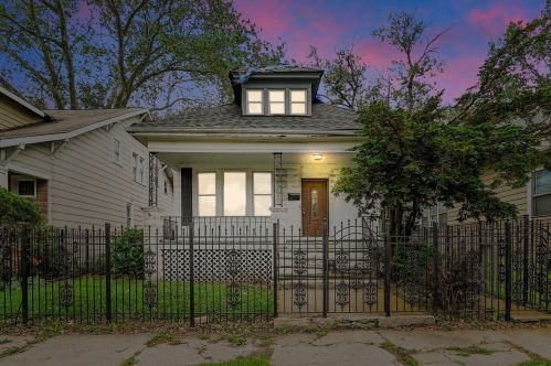 11330 Stewart Ave, Chicago, IL 60628-4744