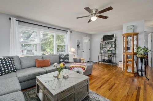 4301 Fatima Dr, Saint Louis MO 63123-6707 exterior