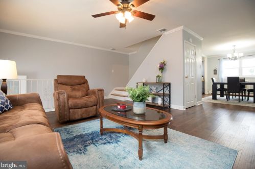 11023 Academy Rd, Philadelphia PA 19154-3301 exterior