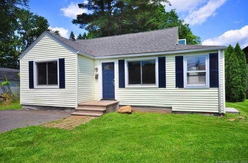 184 St, Windsor CT 06095-2412 exterior