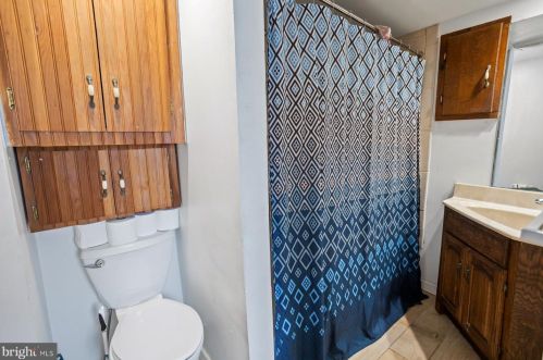 195 Main St, Trenton NJ  08620-2311 exterior