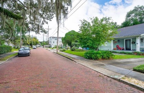 1505 Pinecrest Pl, Orlando FL 32803-4140 exterior