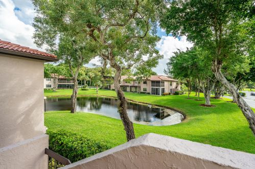 21500 Cypress Hammock Dr, Boca Raton FL  33428-1941 exterior