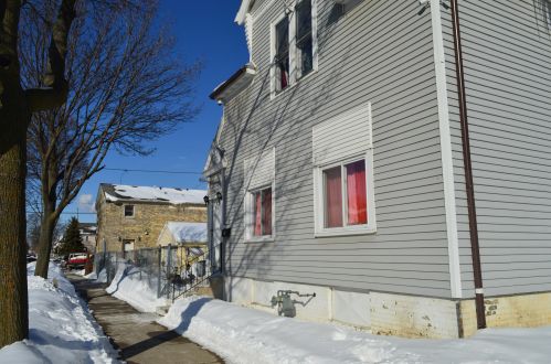 1436 12th St, Milwaukee WI 53221-1719 exterior