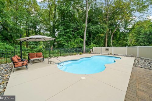 3150 Queensberry Dr, Huntingtown MD 20639-2306 exterior