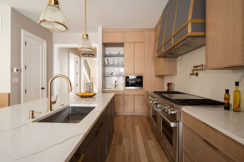 1928 Cleveland Ave, Chicago IL 60614-3749 exterior