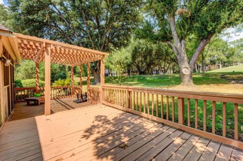 141 April Waters Dr, Montgomery TX 77356-8831 exterior