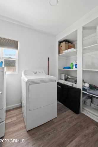 2152 Clarendon Ave, Phoenix AZ 85033-4120 exterior