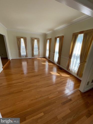 9 Le Havre Ct, Rockville MD  20854-3176 exterior