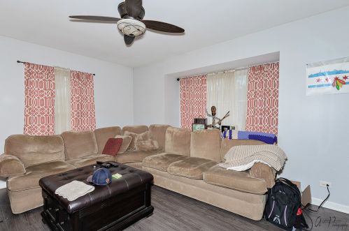 504 Jackson St, Bull Valley IL 60098-3412 exterior