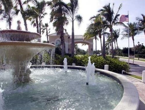 410 Aqua Vista Ln, Fort Pierce FL  34986-2645 exterior