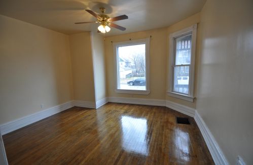 106 Meinecke Ave, Milwaukee WI 53212-3231 exterior