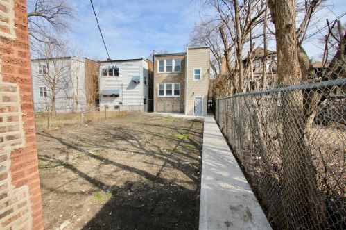 6942 Indiana Ave, Chicago IL 60637-4509 exterior