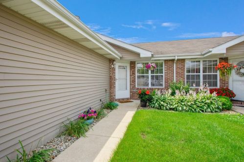 1255 84th Pl, Gary, IN 46410-6637