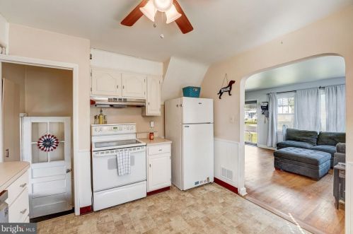 4112 Woodland Ave, Chester PA 19015-1628 exterior