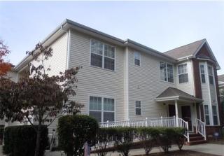 72 Forest Dr, Piscataway NJ  08854-2281 exterior