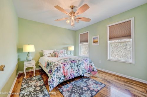 327 Frank Applegate Rd, Jackson Twp NJ  08527-4217 exterior