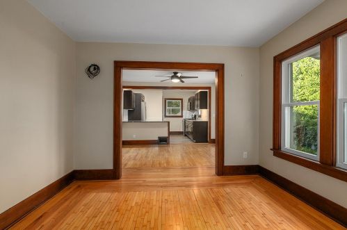 2215 Amherst Ave, Kalamazoo MI 49008-3970 exterior