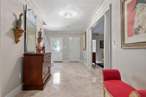 4912 Andros Dr, Tampa FL 33629-4802 exterior