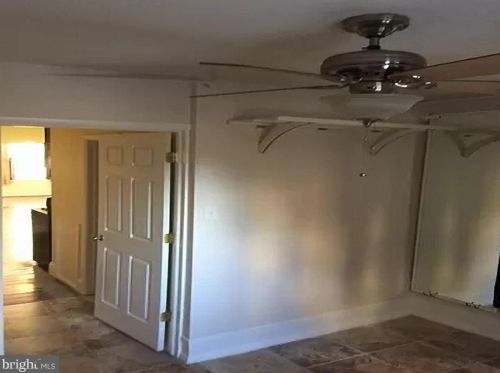 324 18 St, Philadelphia PA 19140-1014 exterior