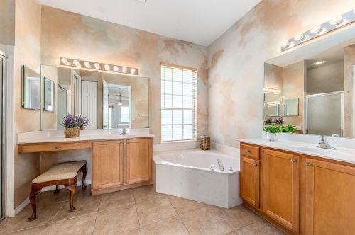 545 Lake Manatee Way, Fort Pierce FL  34986-1775 exterior