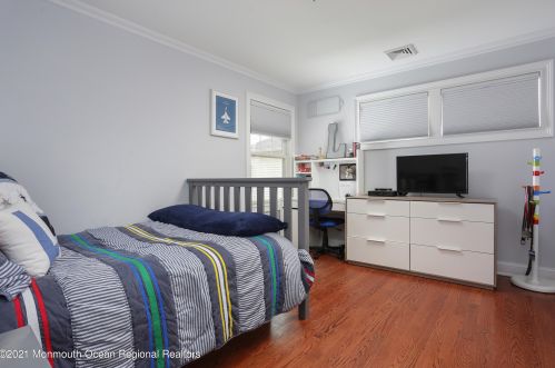 82 Cedar Ave, Red Bank NJ 07711 exterior