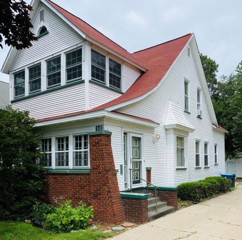 148 Washington Ave, Meskegon MI  49441-2140 exterior